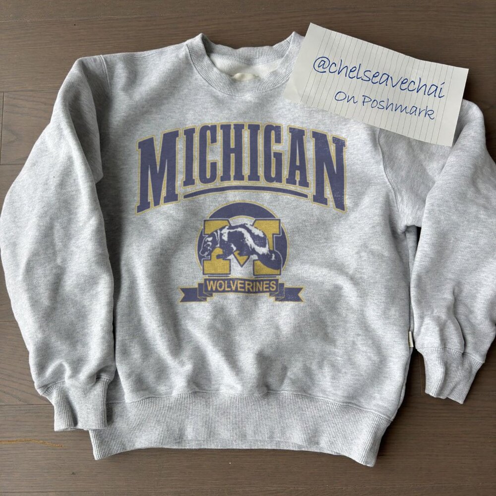 Vintage University of Michigan Sweatshirt 90s Michigan Wolverines Football Shirt
